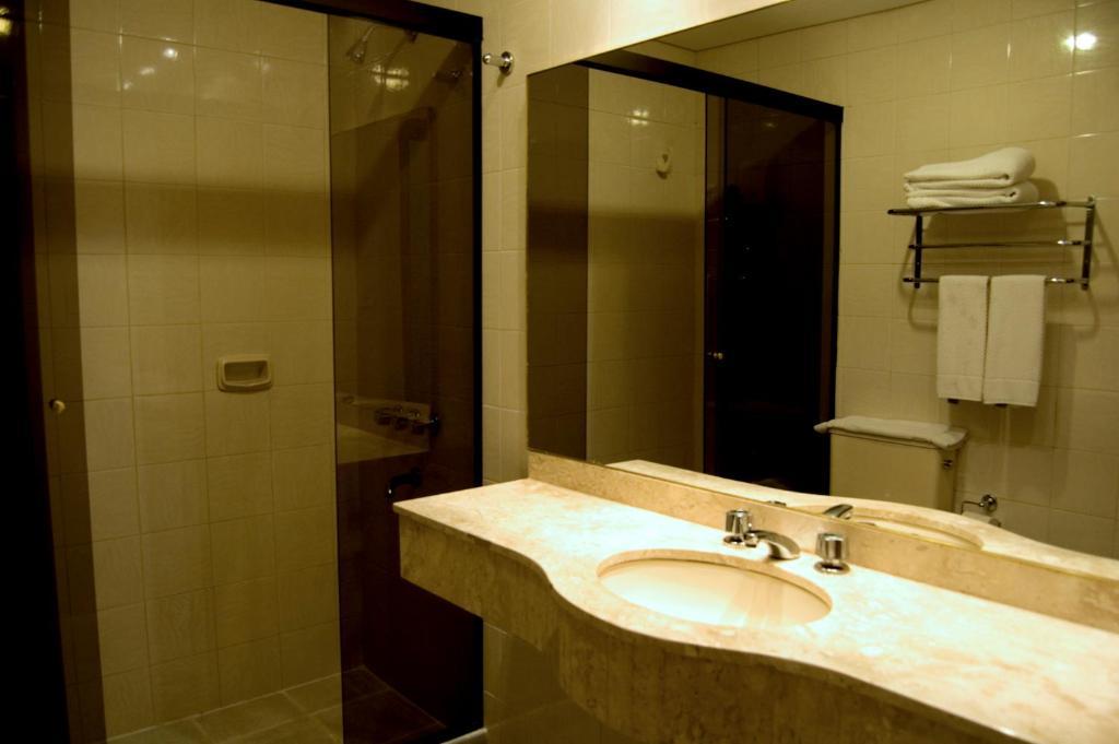 Hotel Bristol 亚松森 客房 照片