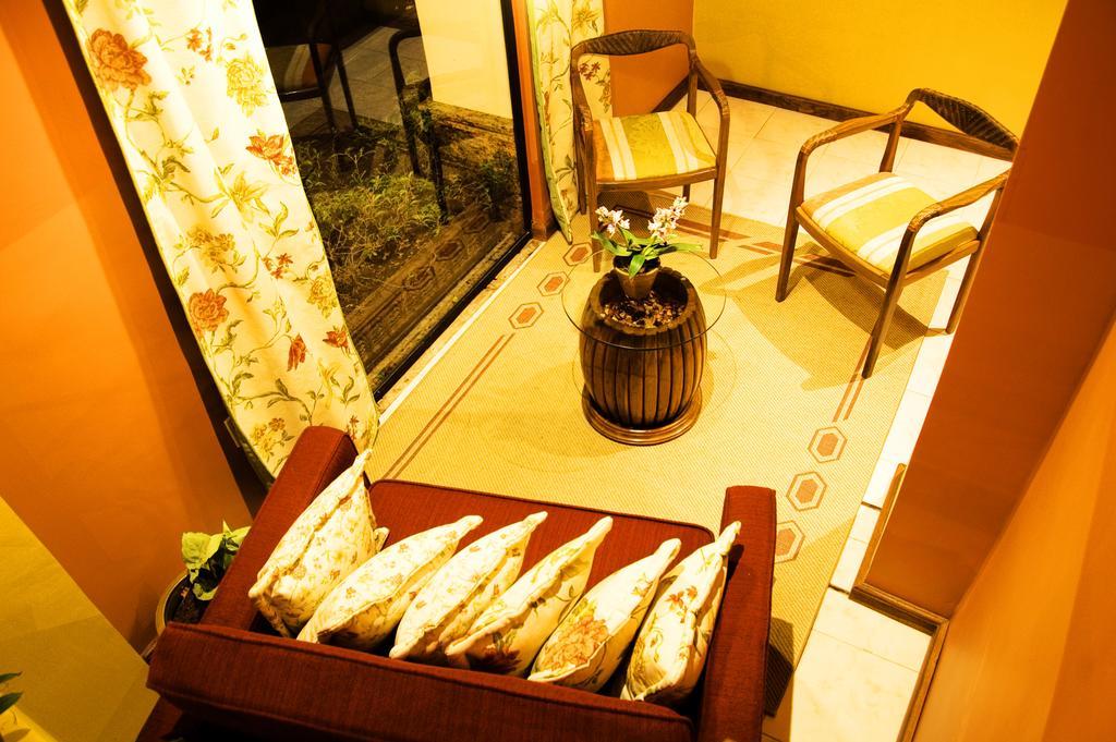 Hotel Bristol 亚松森 外观 照片