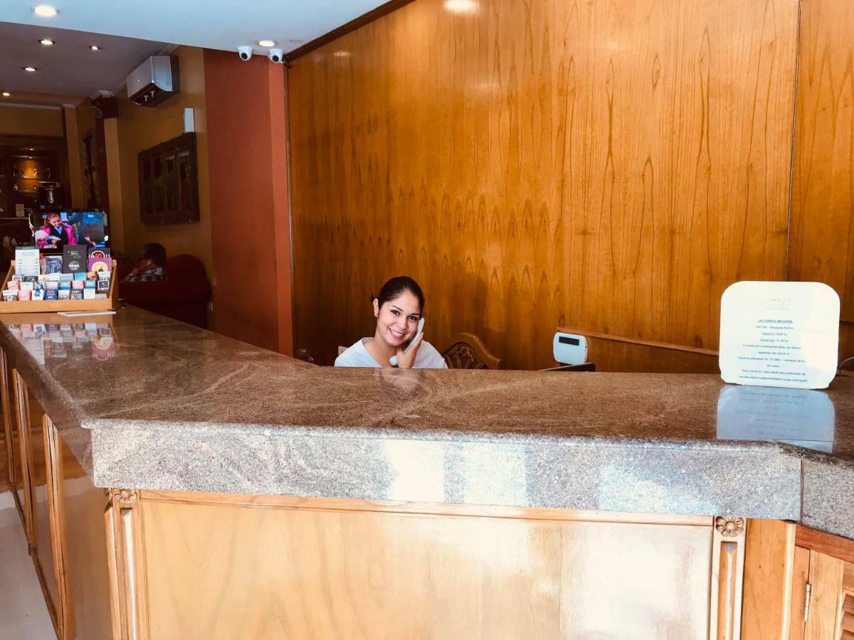 Hotel Bristol 亚松森 外观 照片