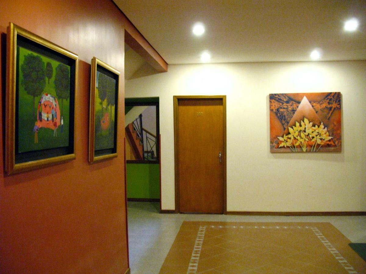 Hotel Bristol 亚松森 外观 照片