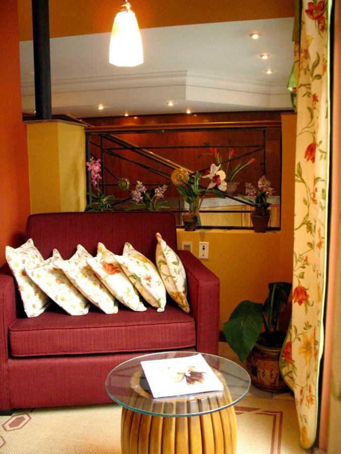 Hotel Bristol 亚松森 外观 照片