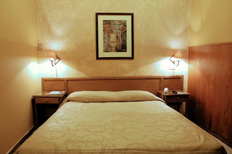 Hotel Bristol 亚松森 外观 照片